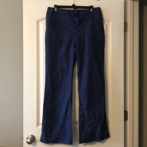 Iguana Med navy in color scrub pants